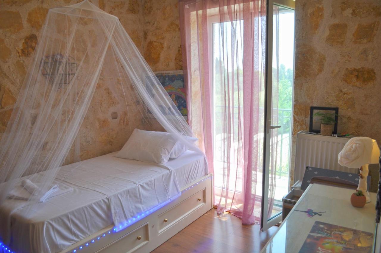 Stone Pool House Gouvia