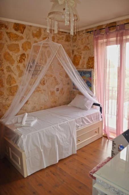 Stone Pool House Gouvia Poulades