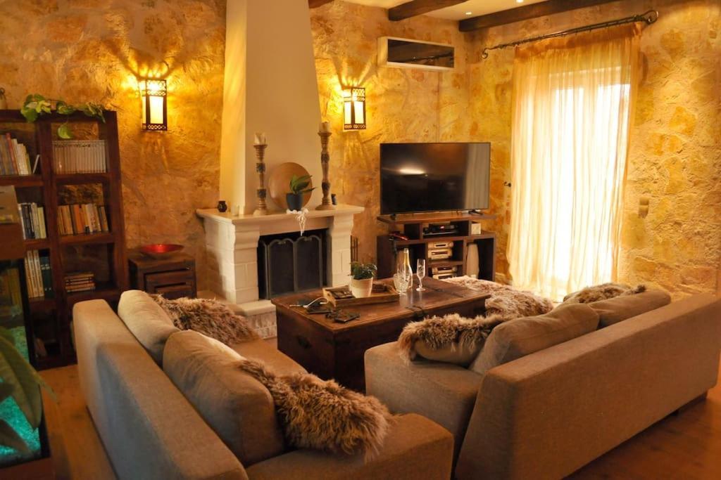 Holiday home Stone Pool House Gouvia *